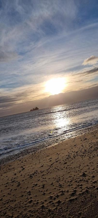 Twin Palms Guesthouse Great Yarmouth Dış mekan fotoğraf