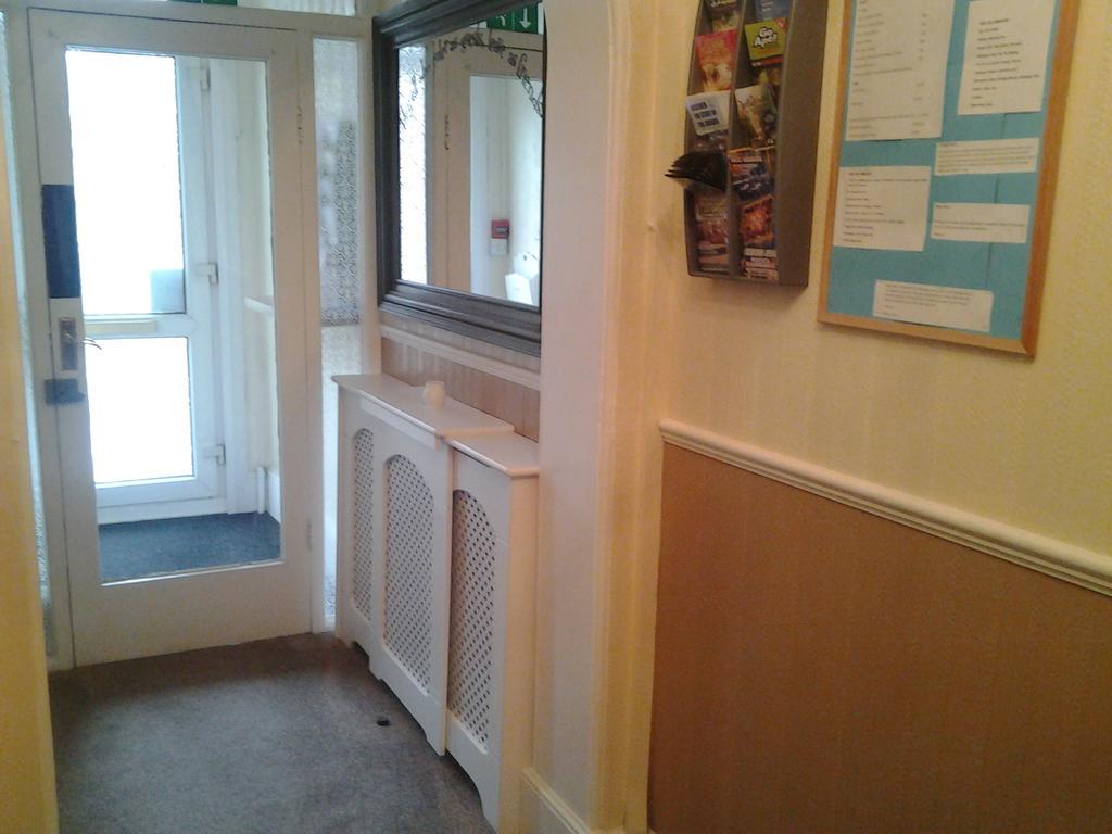 Twin Palms Guesthouse Great Yarmouth Dış mekan fotoğraf
