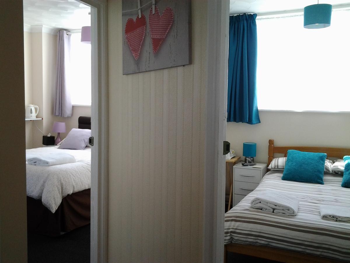 Twin Palms Guesthouse Great Yarmouth Dış mekan fotoğraf