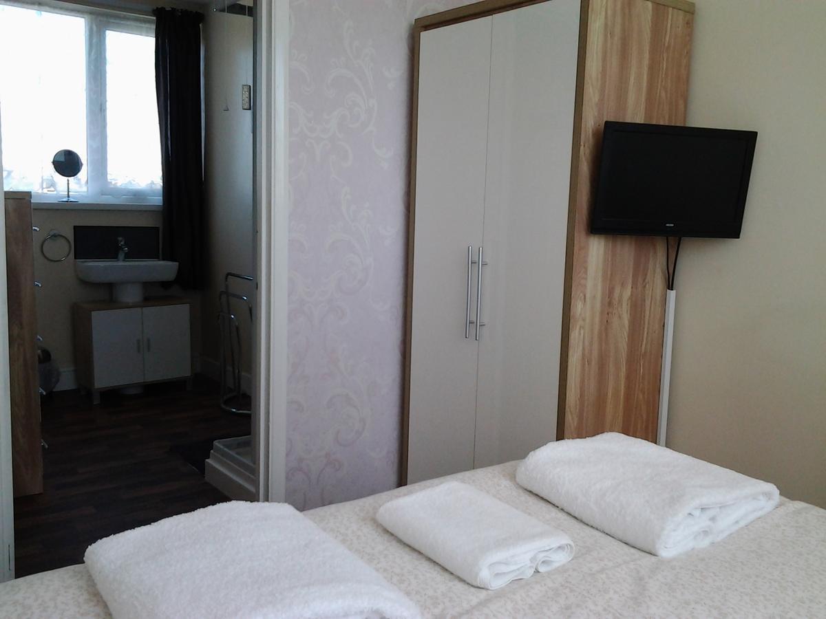 Twin Palms Guesthouse Great Yarmouth Dış mekan fotoğraf