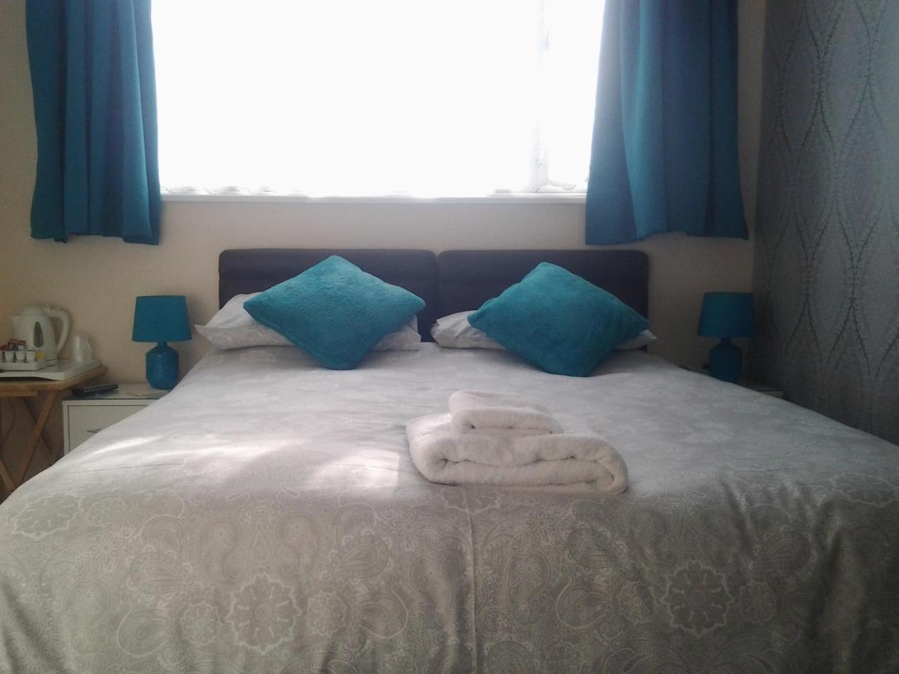 Twin Palms Guesthouse Great Yarmouth Dış mekan fotoğraf