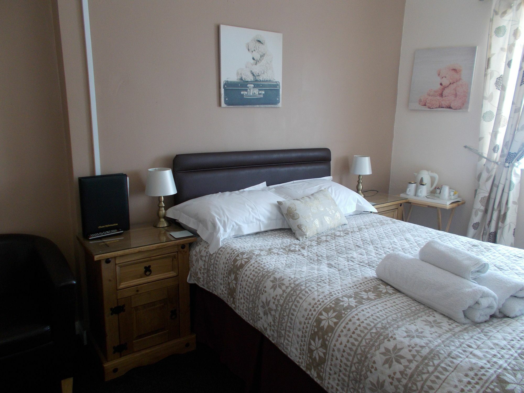 Twin Palms Guesthouse Great Yarmouth Dış mekan fotoğraf